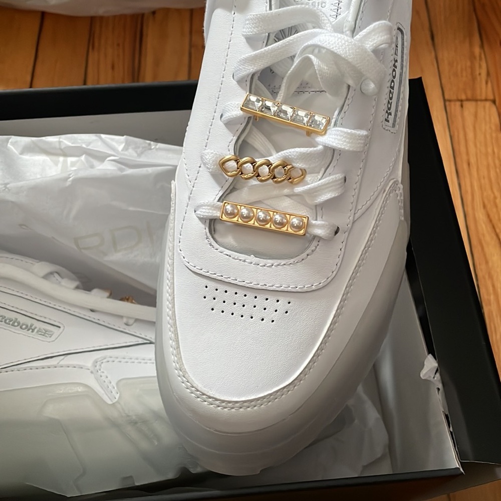 New Cardi B Reebok…. - Picture 3 of 6